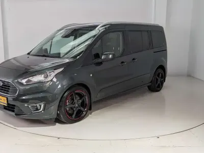 Gebraucht Ford Grand Tourneo Connect Titanium 120 PS (88 kW) 2020 Mambagrün (metallic) Van / Kleinbus