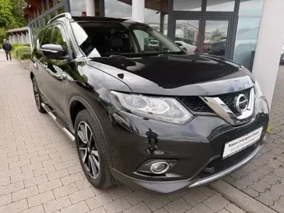 Gebraucht Nissan X-Trail 360º 163 PS (119 kW) 2017 Black pearl (m) SUV