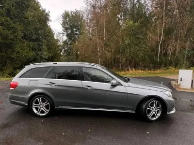 Gebraucht Mercedes E250 Avantgarde 204 PS (150 kW) 2015 Kombi