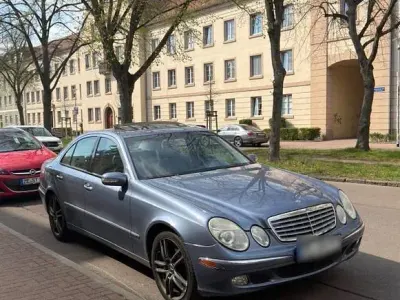 Gebraucht Mercedes E240 Elegance 177 PS (130 kW) 2003 Limousine