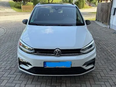 Gebraucht VW Touran Highline 190 PS (139 kW) 2019 Van / Kleinbus
