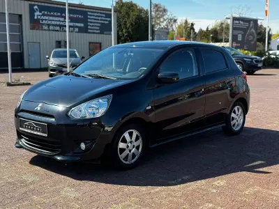 Gebraucht Mitsubishi Space Star Top 80 PS (58 kW) 2016 Schwarz Kleinwagen