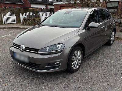 Gebraucht VW Golf VII 140 PS (102 kW) 2014 Limousine