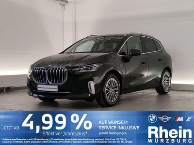 Sanremo green metallic Gebraucht 2022 BMW 225 Active Tourer Luxury Line Van / Kleinbus | 29.630 €