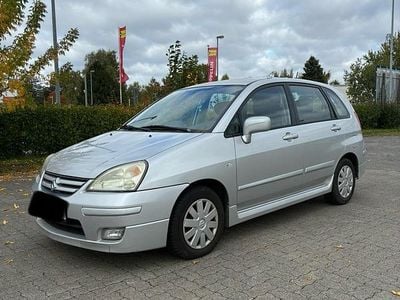 Suzuki Liana