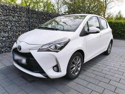 Usata Toyota Yaris 69 CV (50 kW) 2017 Bianco Utilitaria