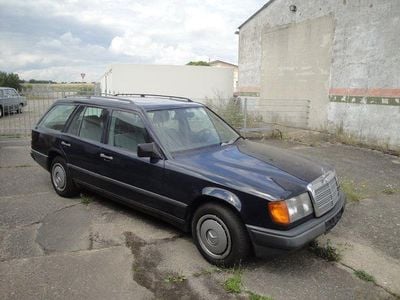 Second-hand Mercedes E230 136 CP (100 kW) 1988 Albastru Break