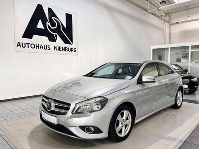Gebraucht Mercedes A180 Sport 122 PS (89 kW) 2013 Silber Limousine