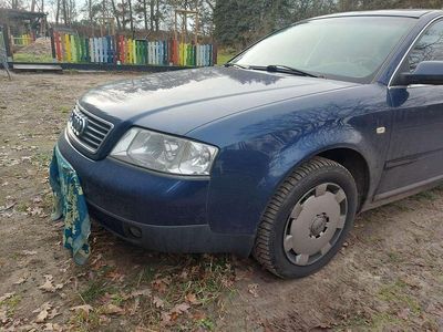 Blau Gebraucht 2000 Audi A6 Limousine | 2.750 € (Fairer Preis)