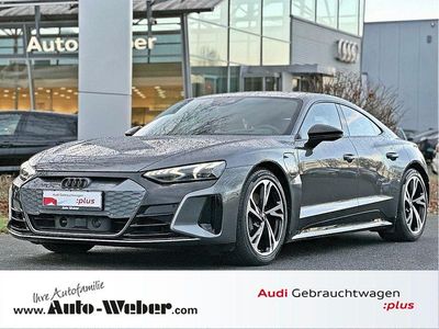 Grau Gebraucht 2024 Audi e-tron GT quattro Comfort Limousine | 79.890 € (Teuer)