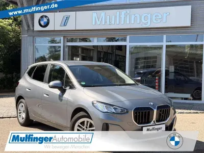 Używany BMW 216 122 KM (89 kW) 2023 Szary Minivan