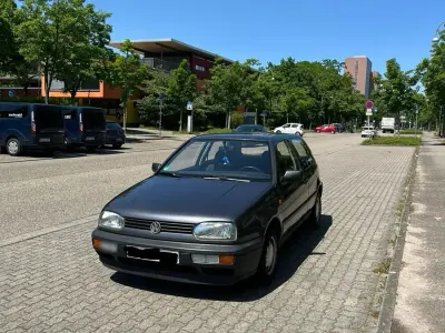 Używany VW Golf III 60 KM (44 kW) 1992 Szary Hatchback