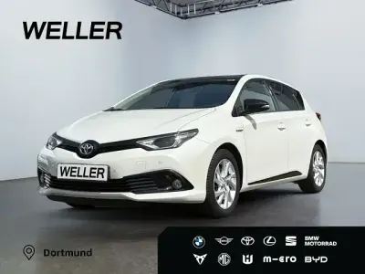 Gebraucht Toyota Auris Hybrid Style 136 PS (100 kW) 2017 Weiss Limousine