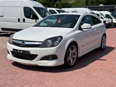 Opel Astra GTC