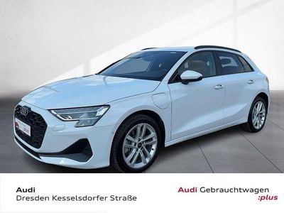 Gebraucht Audi A3 Performance 204 PS (150 kW) 2025 Gletscherweiß metallic Limousine