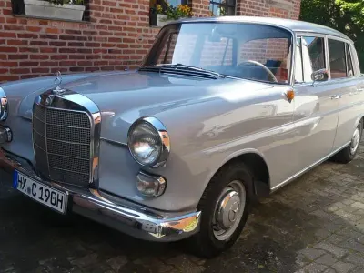 Gebraucht Mercedes 190 109 PS (80 kW) 1964 Grau Limousine