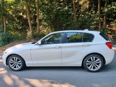 Gebraucht BMW 118 Advantage 136 PS (100 kW) 2018 Weiß Limousine