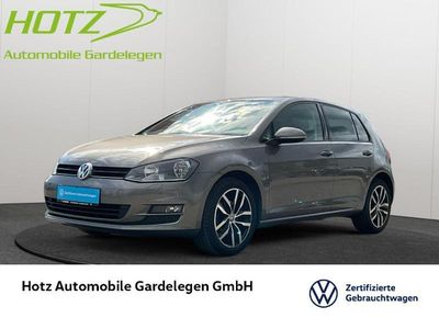Grau Gebraucht 2016 VW Golf VII Allstar Limousine | 12.990 € (Etwas zu teuer)