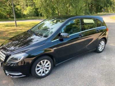 Mercedes B200