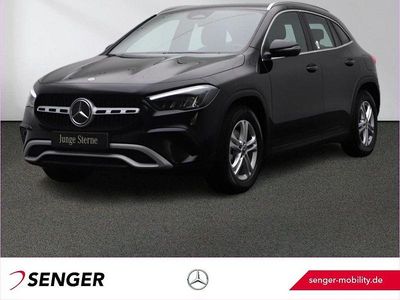 Unilack nachtschwarz Gebraucht 2024 Mercedes GLA200 SUV | 34.250 € (Guter Preis)