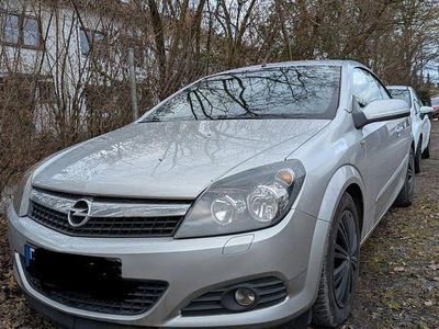 Gebraucht Opel Astra Cabriolet 140 PS (102 kW) 2007 Silber Cabrio