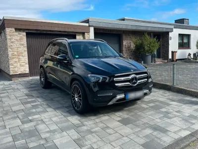 Gebraucht Mercedes GLE300 245 PS (180 kW) 2020 Schwarz SUV