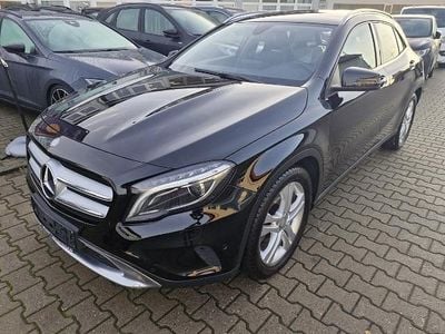 Gebraucht Mercedes GLA180 Urban 122 PS (89 kW) 2016 Schwarz SUV