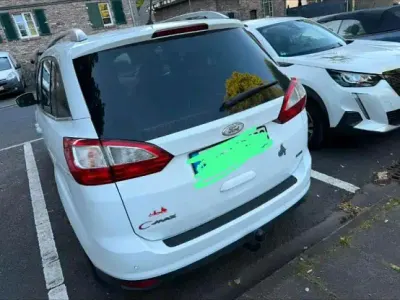 Gebraucht Ford C-MAX 150 PS (110 kW) 2012 Weiß Van / Kleinbus