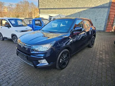 Gebraucht SsangYong Tivoli 128 PS (94 kW) 2017 Dandyblue metallic SUV