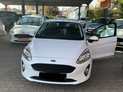 Gebraucht Ford Fiesta 101 PS (74 kW) 2017 Weiß Kleinwagen