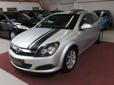 Gebraucht Opel Astra GTC Selection 90 PS (66 kW) 2010 Silber Coupé