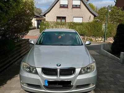 Używany BMW 320 163 KM (119 kW) 2005 Srebrny Sedan/Limuzyna