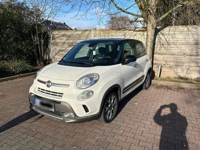 Gebraucht Fiat 500L Trekking 120 PS (88 kW) 2016 Weiß Van / Kleinbus