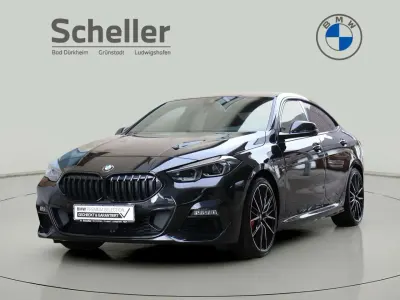 Gebraucht BMW 220 Performance 178 PS (130 kW) 2024 Saphirschwarz Coupé
