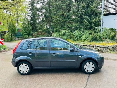 gebraucht Ford Fiesta 1,3 51kW