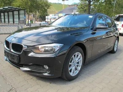 Gebraucht BMW 318 143 PS (105 kW) 2013 Schwarz Kombi