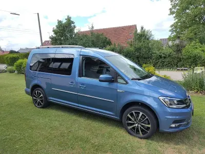Gebraucht VW Caddy Highline 131 PS (96 kW) 2019 Blau Van / Kleinbus