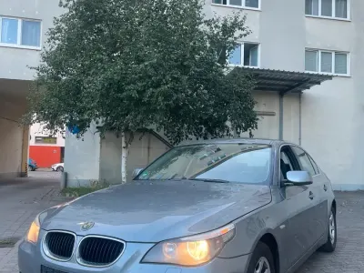 Gebraucht BMW 530 215 PS (158 kW) 2005 Grau Limousine