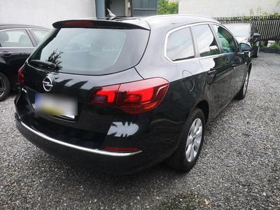 Gebraucht Opel Astra Exklusiv 120 PS (88 kW) 2014 Schwarz Kombi
