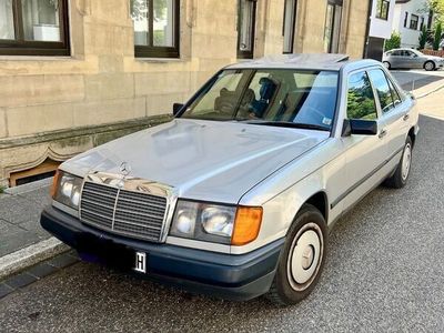 gebraucht Mercedes E230 