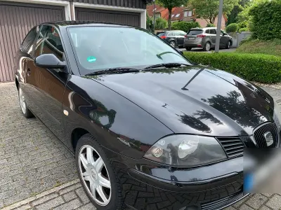 Gebraucht Seat Ibiza 75 PS (55 kW) 2005 Schwarz Kleinwagen