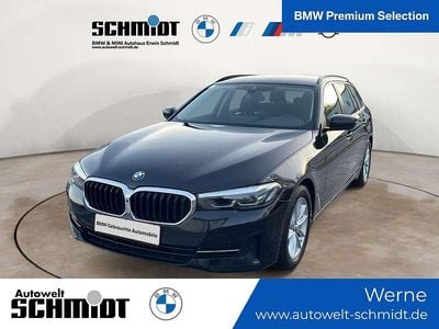 Saphirschwarz metallic Gebraucht 2024 BMW 530 Kombi | 44.490 € (Guter Preis)