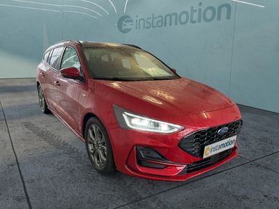 Rot Gebraucht 2023 Ford Focus ST-Line Kombi | 27.050 € (Etwas zu teuer)