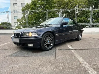 Gebraucht BMW 320 Cabriolet 150 PS (110 kW) 1997 Violet Cabrio