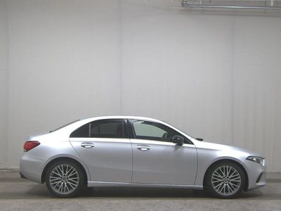 Silber Gebraucht 2020 Mercedes A200 Progressive Limousine | 21.780 € (Guter Preis)