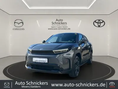 Neu Toyota Urban Cruiser Lounge 127 kW (174 PS) 2026 Gruen SUV