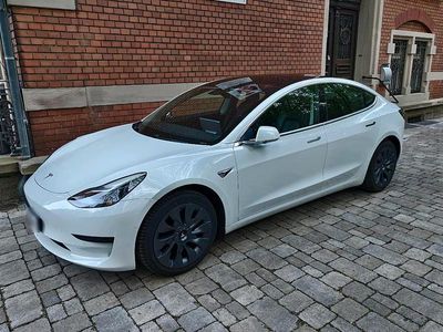 Second-hand Tesla Model 3 Standard Range Plus 239 kW (325 CP) 2020 Alb Berlinǎ