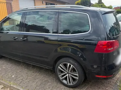 Gebraucht VW Sharan 140 PS (102 kW) 2014 Schwarz Van / Kleinbus