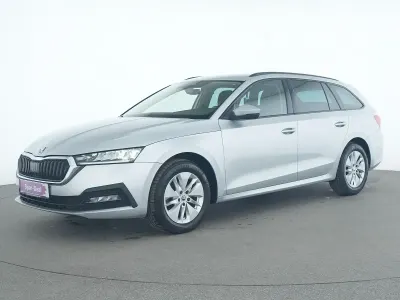 Gebraucht Skoda Octavia Ambition 116 PS (85 kW) 2021 Brilliant silber Limousine