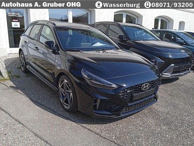 Neu Hyundai i30 N Line 140 PS (102 kW) 2025 Abyss black Kombi